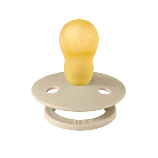 STUDIO Colour Pacifier Polka - Vanilla/Dark Oak